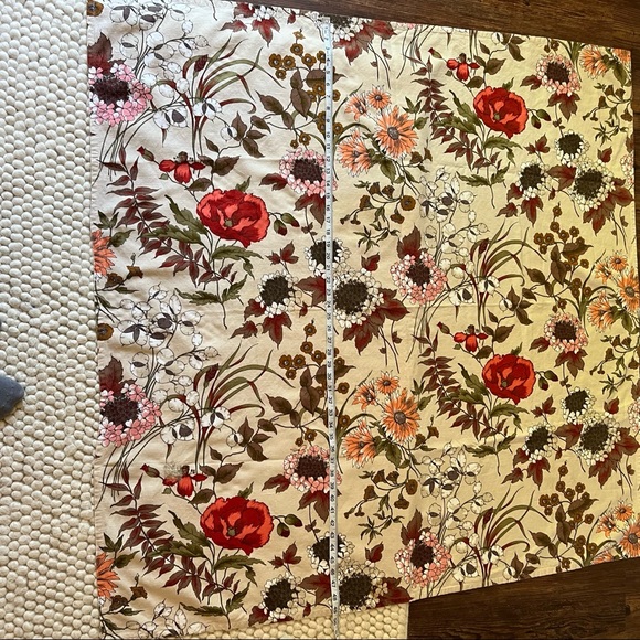 Moygashel Floral Fabric 49.5” x 49” - Picture 14 of 16